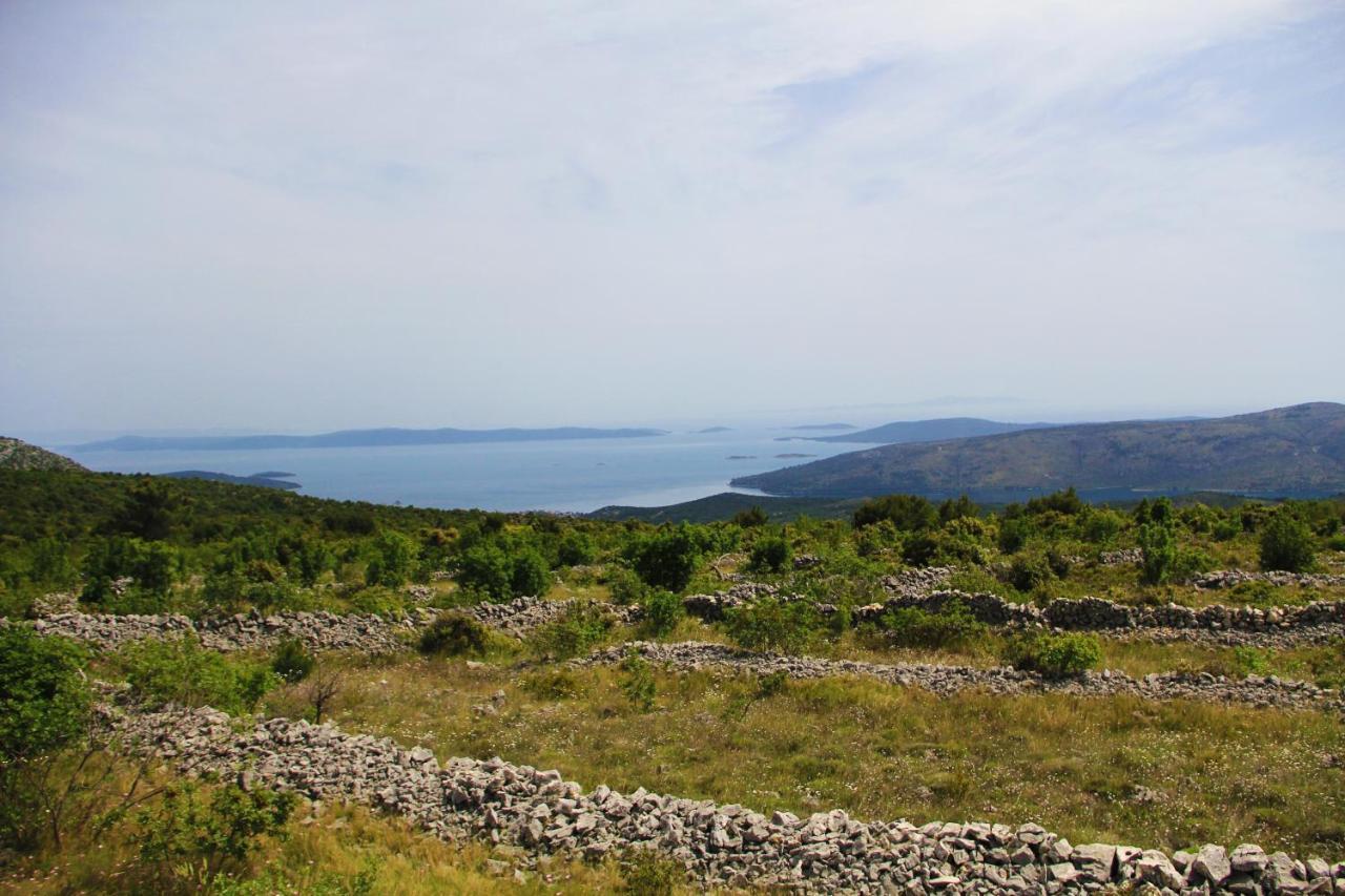 Villa Zlatno Sunce In The Hills Near Trogir Vrsine Exterior foto